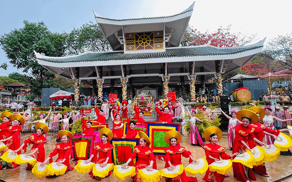 lễ hội vía Bà Chúa Xứ
