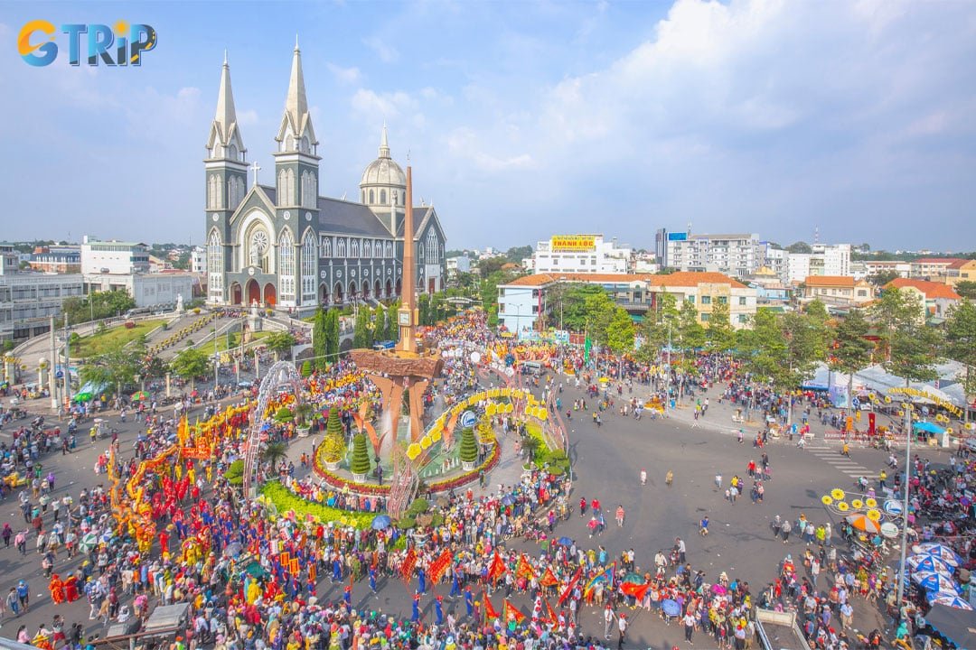 lễ hội vía Bà Thiên Hậu