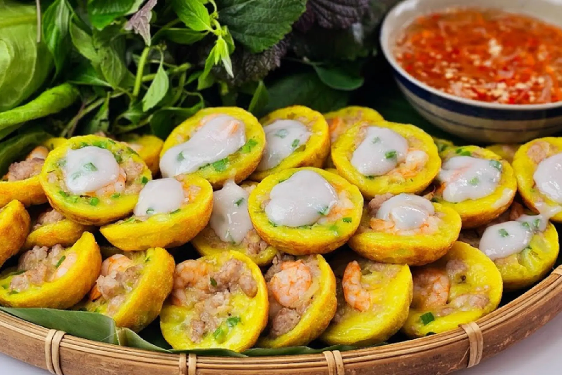 ăn vặt vỉa hè miền Tây